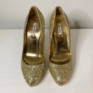 ⭐️⭐️⭐️Miu Miu Sparkly Gold Heels